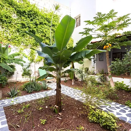 Apartamento Secret Garden In The Heart Of *